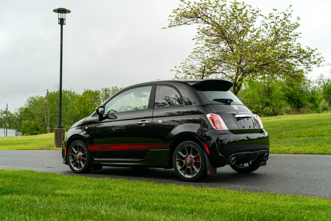 2015 Fiat Abarth 500 - Image 11 of 31