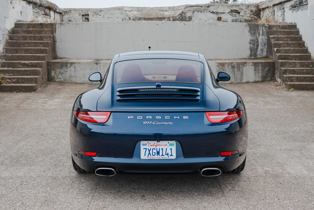 2015 Porsche 991 Carrera - Image 30 of 31