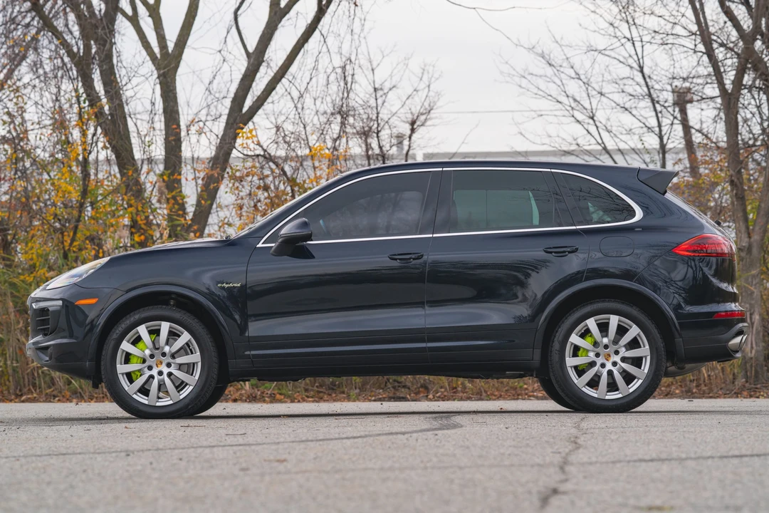 2015 Porsche 958 Cayenne S - Image 6 of 31