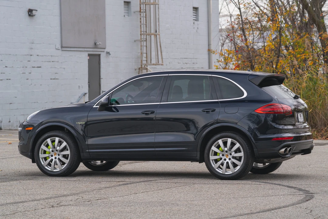 2015 Porsche 958 Cayenne S - Image 7 of 31