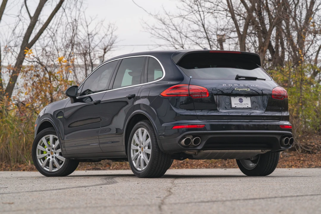 2015 Porsche 958 Cayenne S - Image 8 of 31