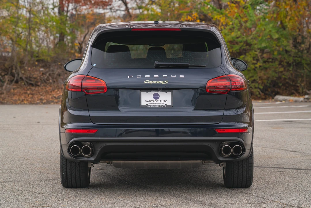 2015 Porsche 958 Cayenne S - Image 11 of 31