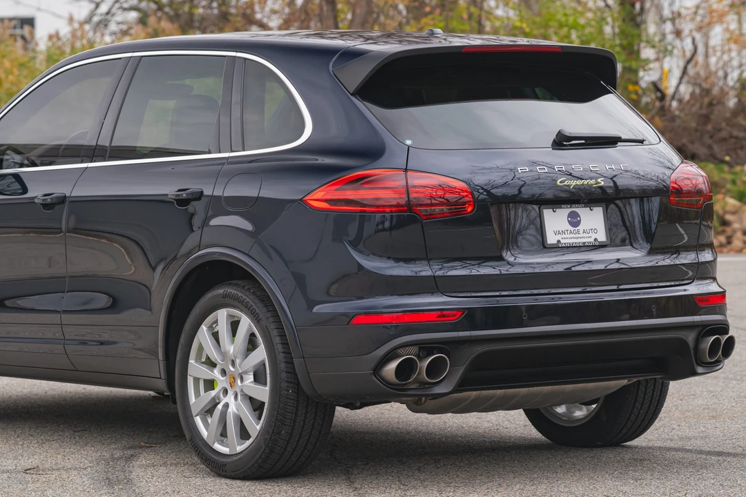 2015 Porsche 958 Cayenne S - Image 26 of 31