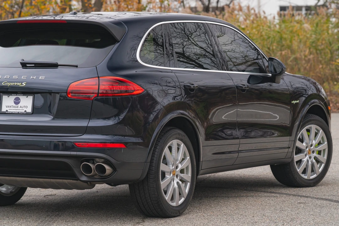 2015 Porsche 958 Cayenne S - Image 28 of 31