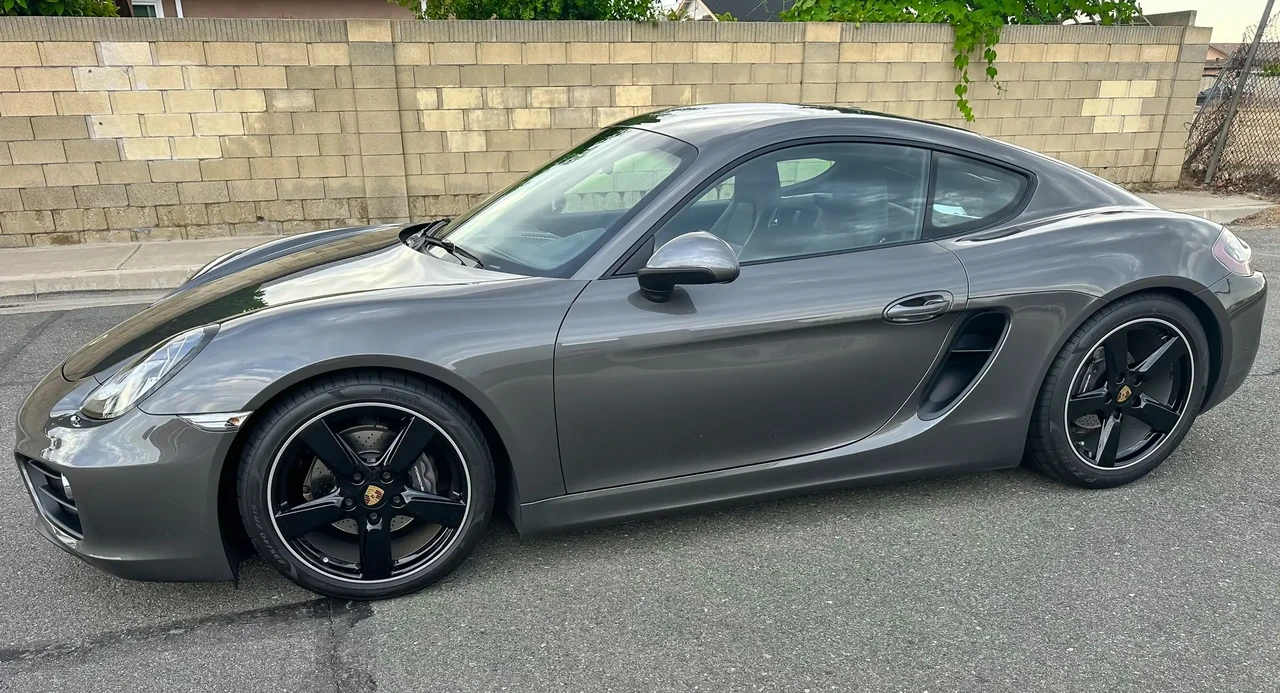 2016 Porsche 981 Cayman - Image 4 of 6