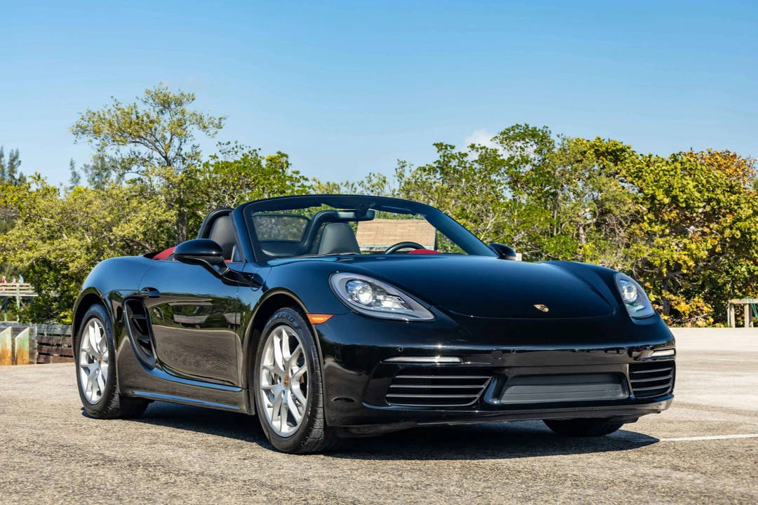 2017 Porsche 718 Boxster - Image 8 of 31