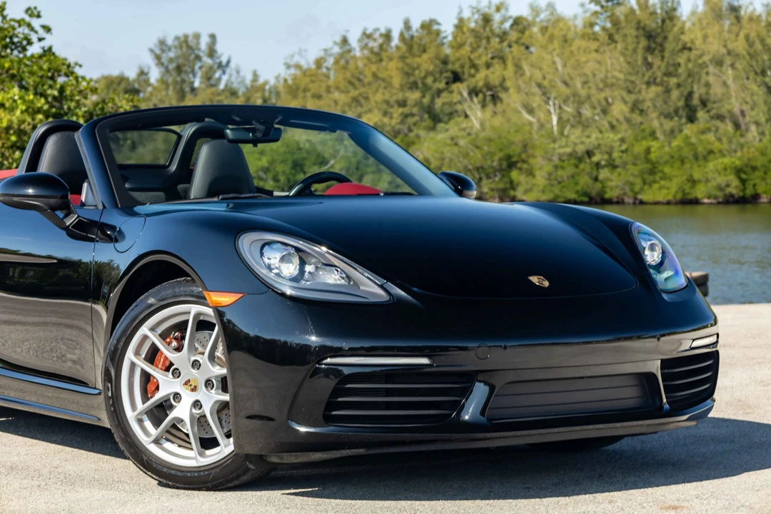 2017 Porsche 718 Boxster - Image 28 of 31