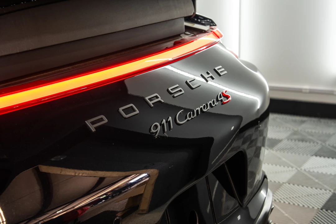 2017 Porsche 991 Carrera 4S - Image 24 of 31