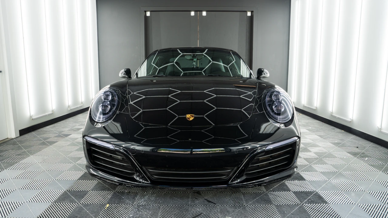 2017 Porsche 991 Carrera 4S - Image 3 of 31