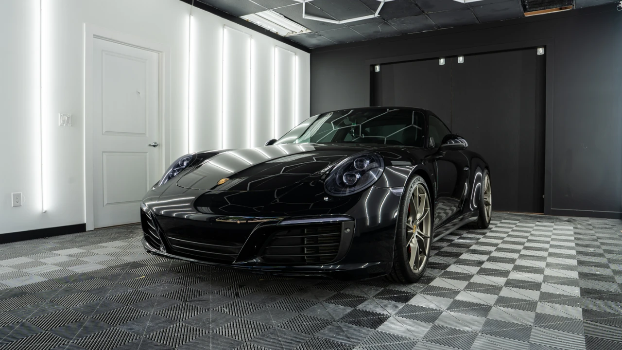 2017 Porsche 991 Carrera 4S - Image 13 of 31