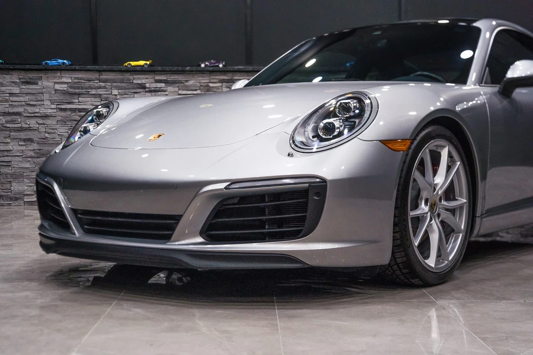 2017 Porsche 991 Carrera - Image 27 of 31