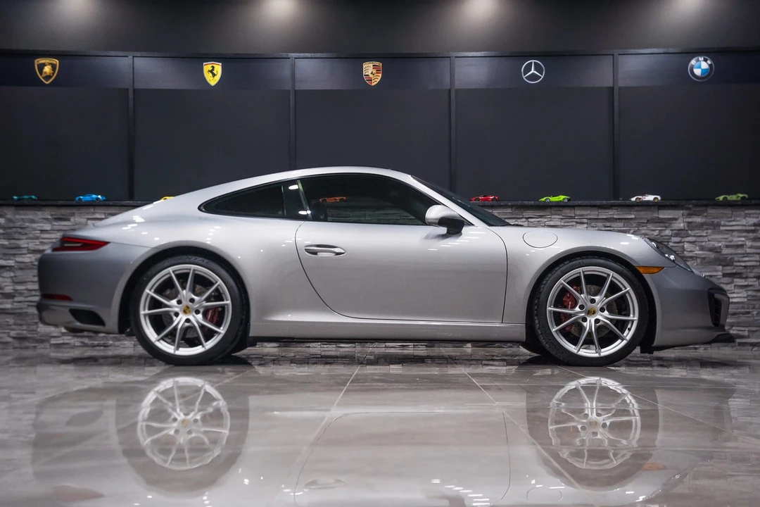 2017 Porsche 991 Carrera - Image 16 of 31
