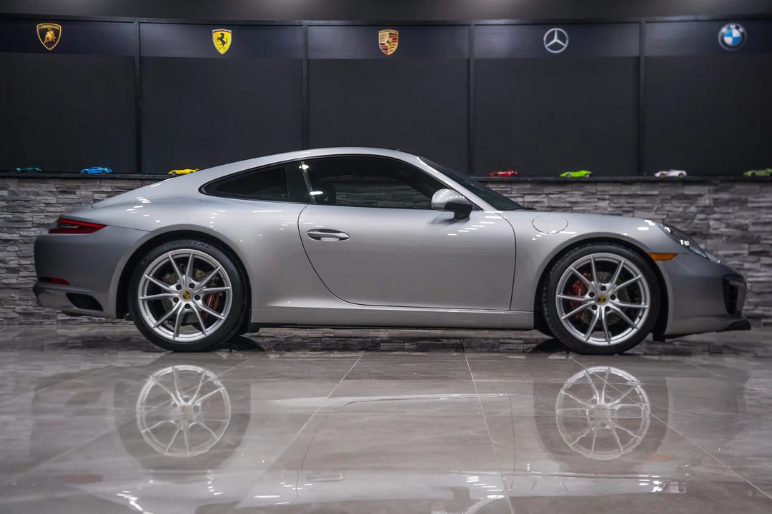 2017 Porsche 991 Carrera - Image 18 of 31