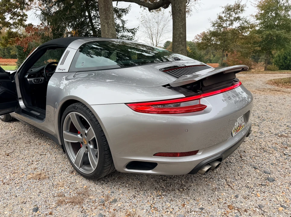 2017 Porsche 991 Carrera 4S - Image 14 of 31
