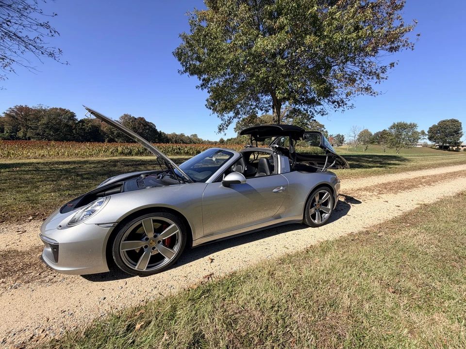 2017 Porsche 991 Carrera 4S - Image 12 of 31