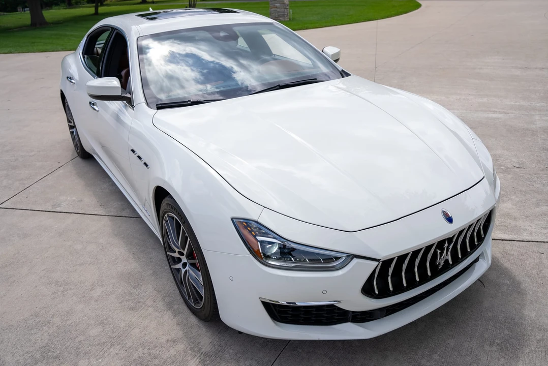 2018 Maserati Ghibli 3rd Gen - Image 29 of 31