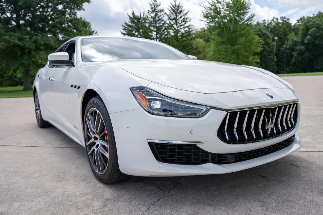 2018 Maserati Ghibli 3rd Gen - Image 28 of 31