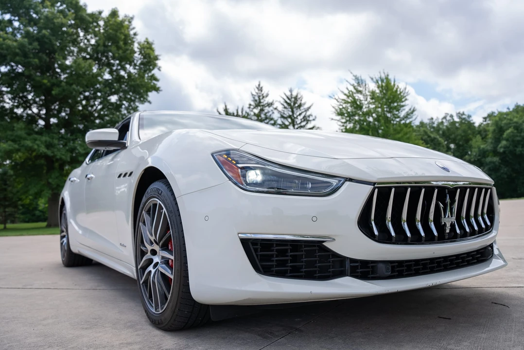 2018 Maserati Ghibli 3rd Gen - Image 27 of 31