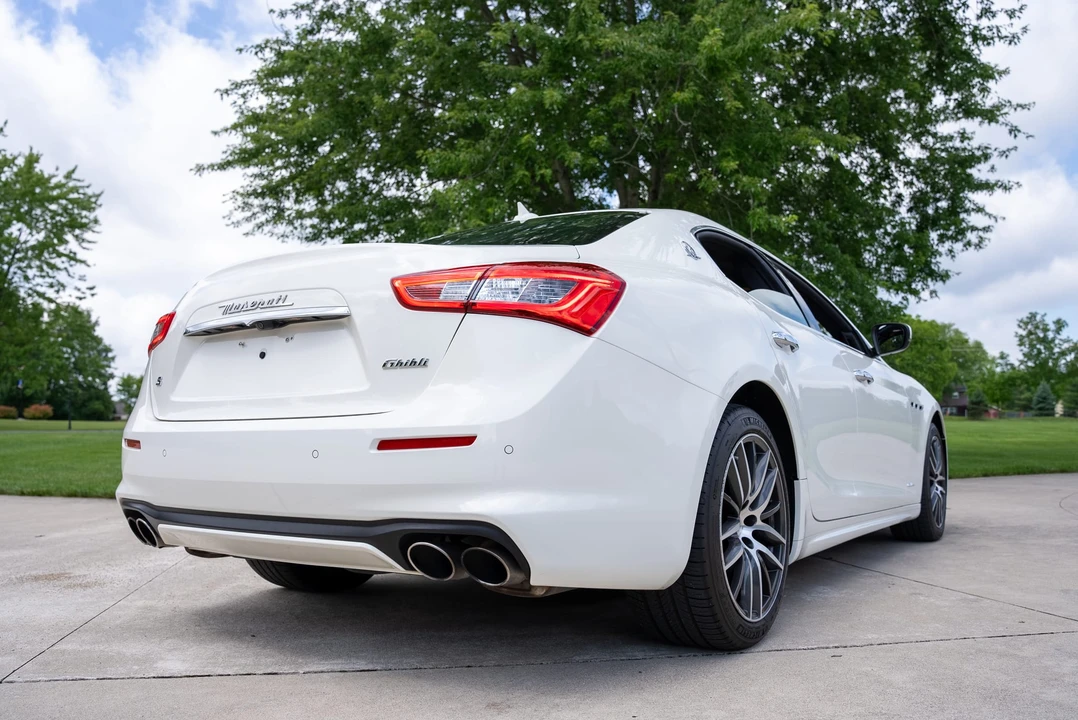2018 Maserati Ghibli 3rd Gen - Image 21 of 31