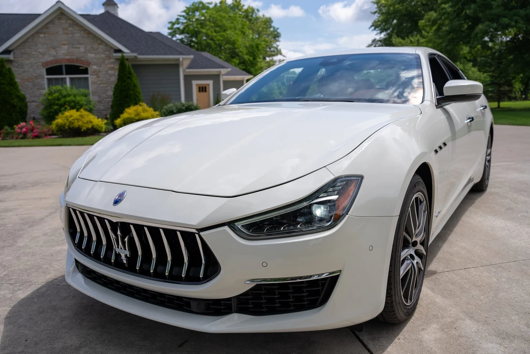 2018 Maserati Ghibli 3rd Gen - Image 3 of 31