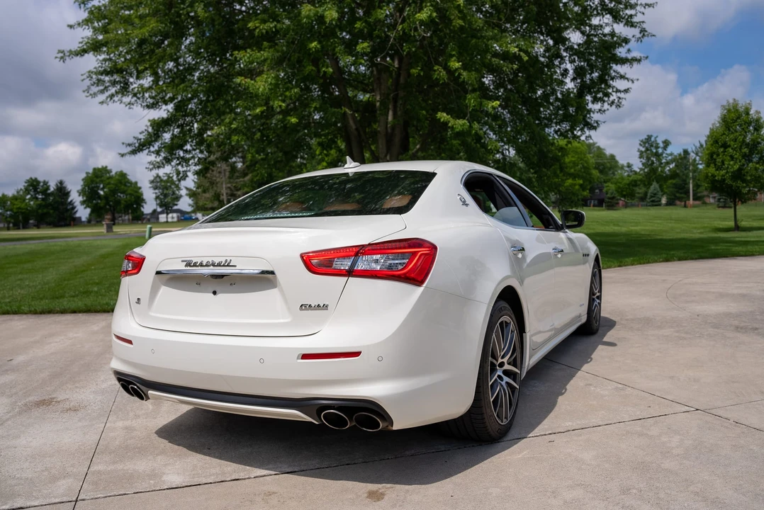 2018 Maserati Ghibli 3rd Gen - Image 22 of 31
