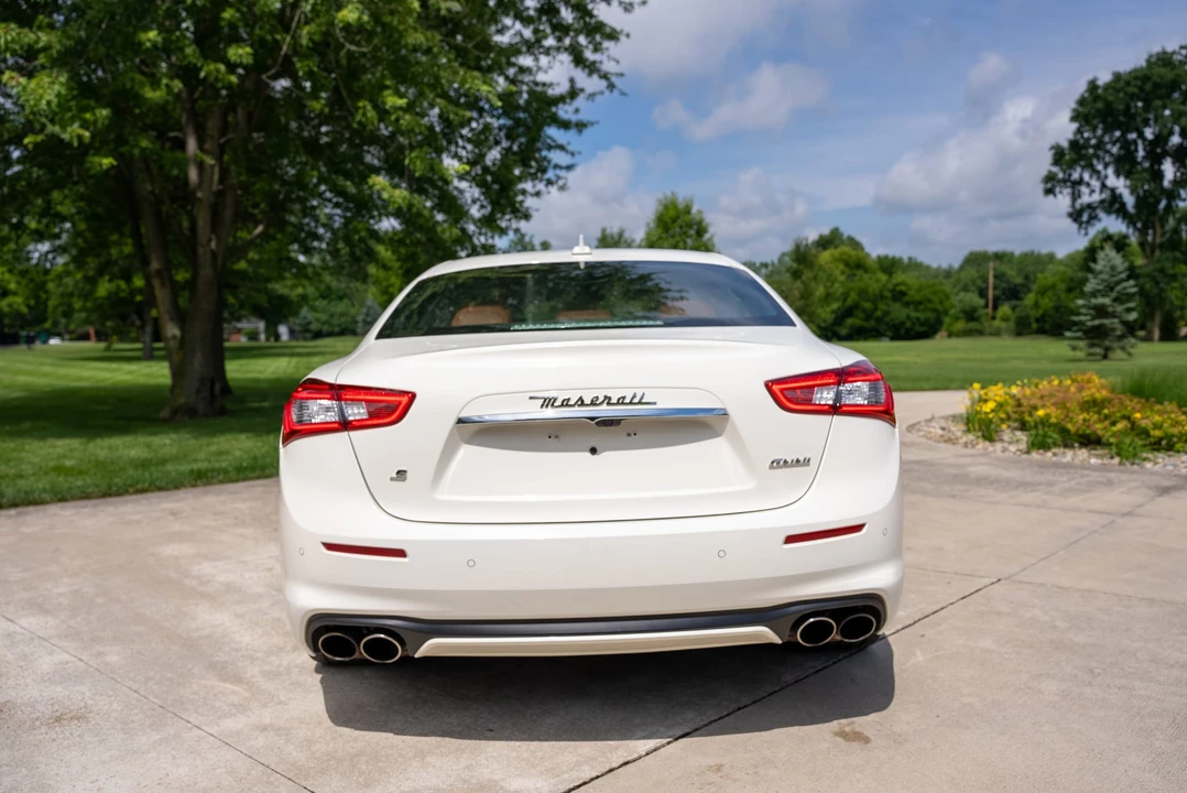 2018 Maserati Ghibli 3rd Gen - Image 15 of 31