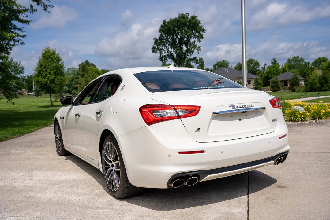 2018 Maserati Ghibli 3rd Gen - Image 13 of 31
