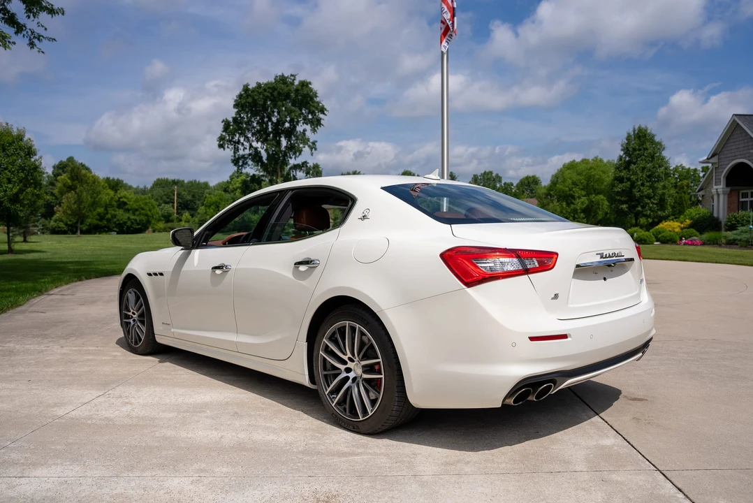 2018 Maserati Ghibli 3rd Gen - Image 10 of 31