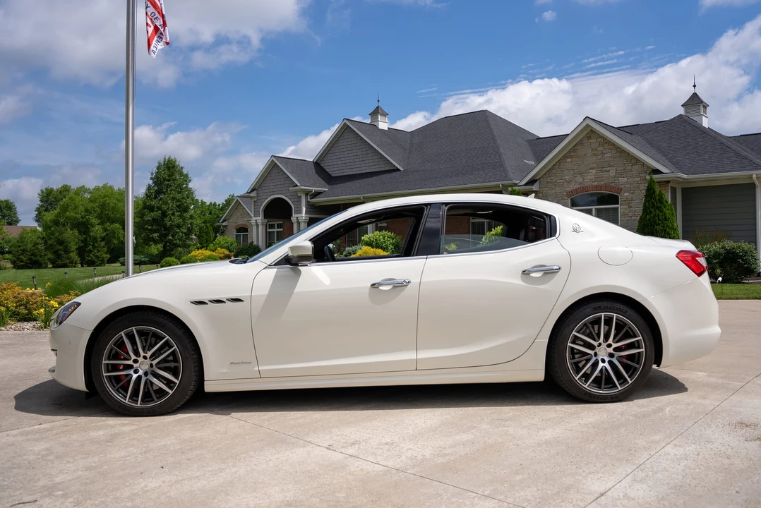 2018 Maserati Ghibli 3rd Gen - Image 9 of 31