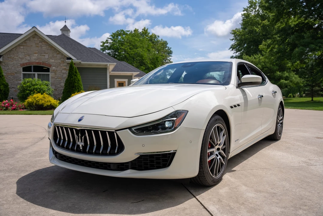 2018 Maserati Ghibli 3rd Gen - Image 5 of 31
