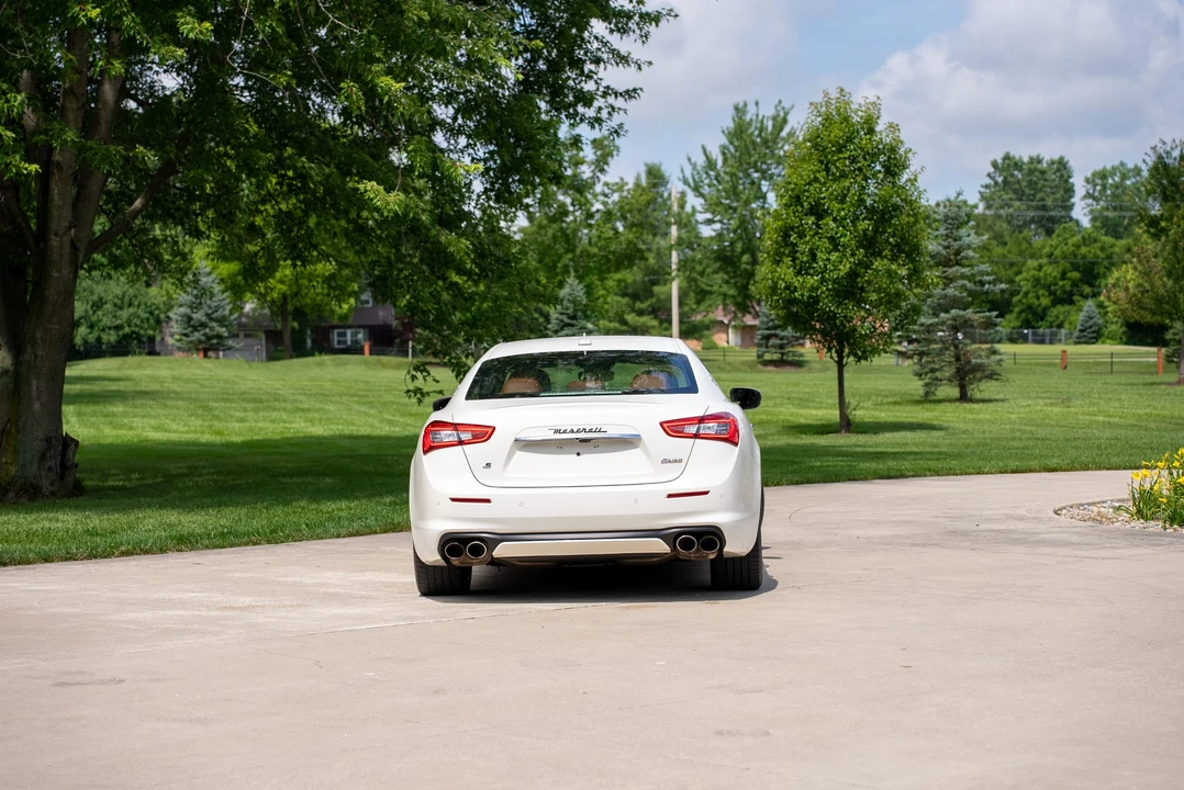 2018 Maserati Ghibli 3rd Gen - Image 16 of 31