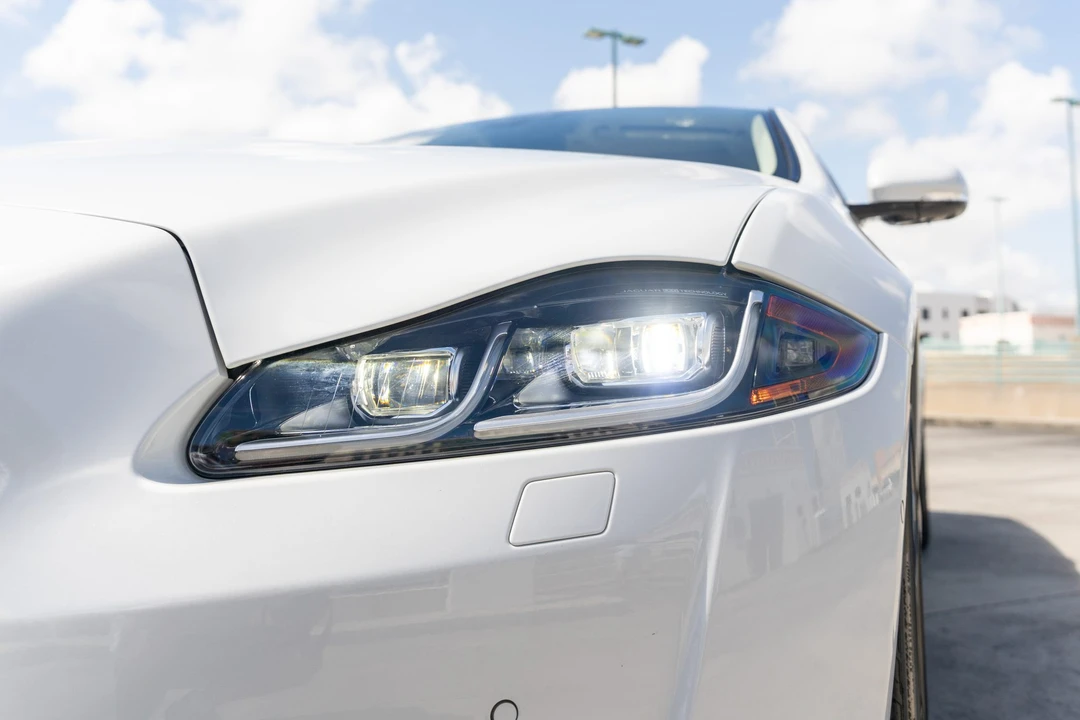 2019 Jaguar X351 XJR - Image 14 of 31