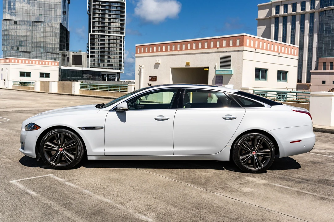 2019 Jaguar X351 XJR - Image 8 of 31
