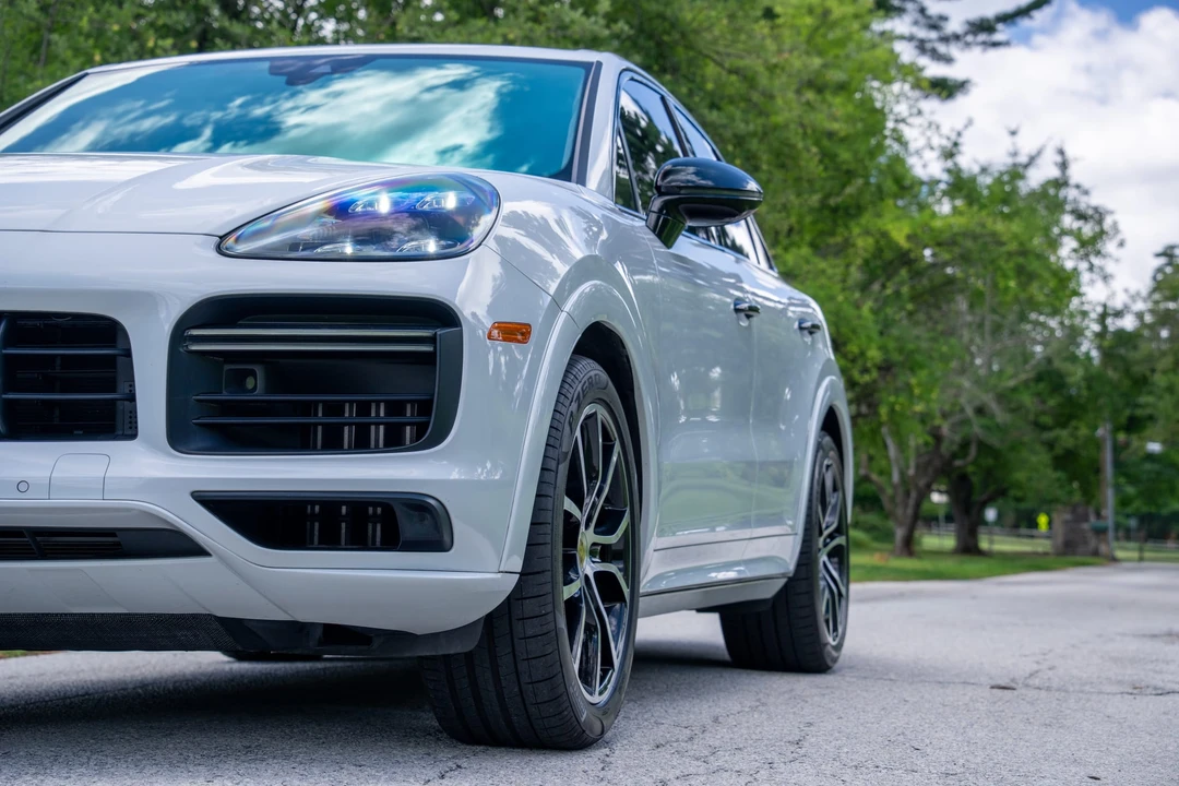 2019 Porsche 9Y0/9Y3 Cayenne Turbo - Image 28 of 31