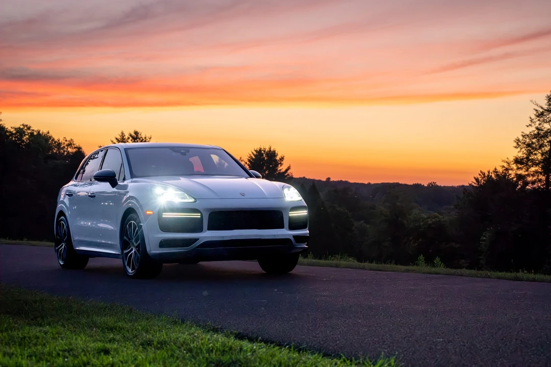 2019 Porsche 9Y0/9Y3 Cayenne Turbo - Image 16 of 31