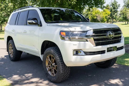 2021 Toyota Land Cruiser URJ200 Heritage Edition