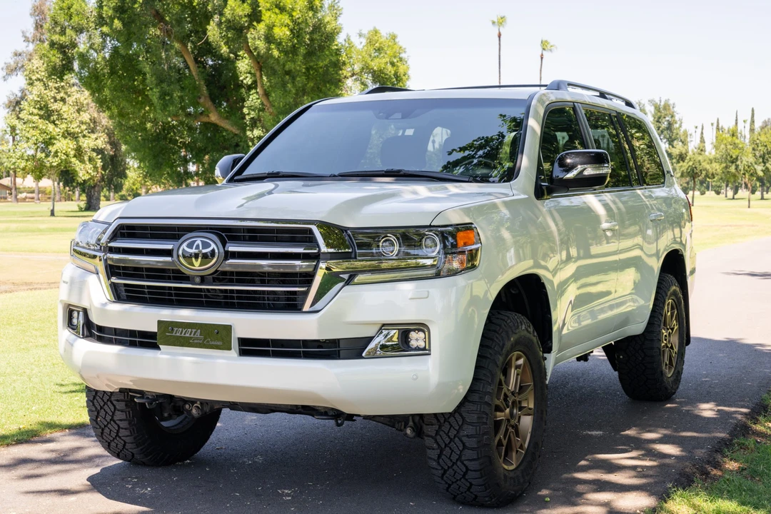 2021 Toyota J200 Land Cruiser - Image 2 of 31