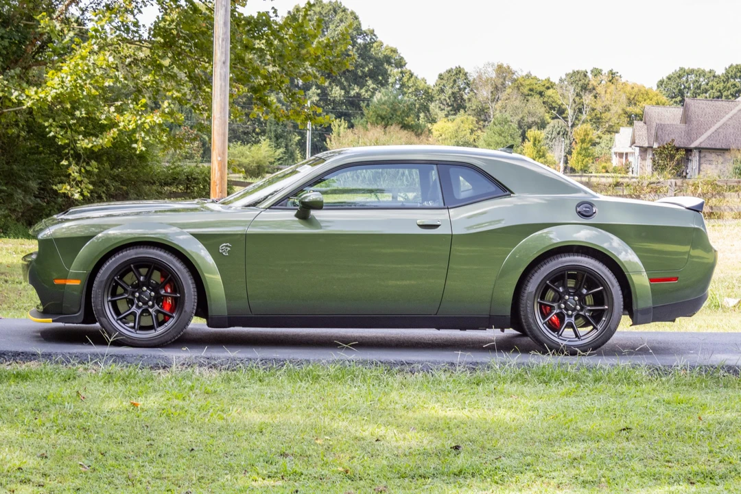 2023 Dodge Challenger SRT Hellcat 3rd Gen - Image 4 of 31