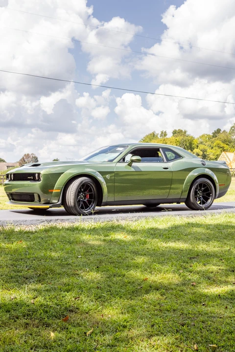 2023 Dodge Challenger SRT Hellcat 3rd Gen - Image 10 of 31