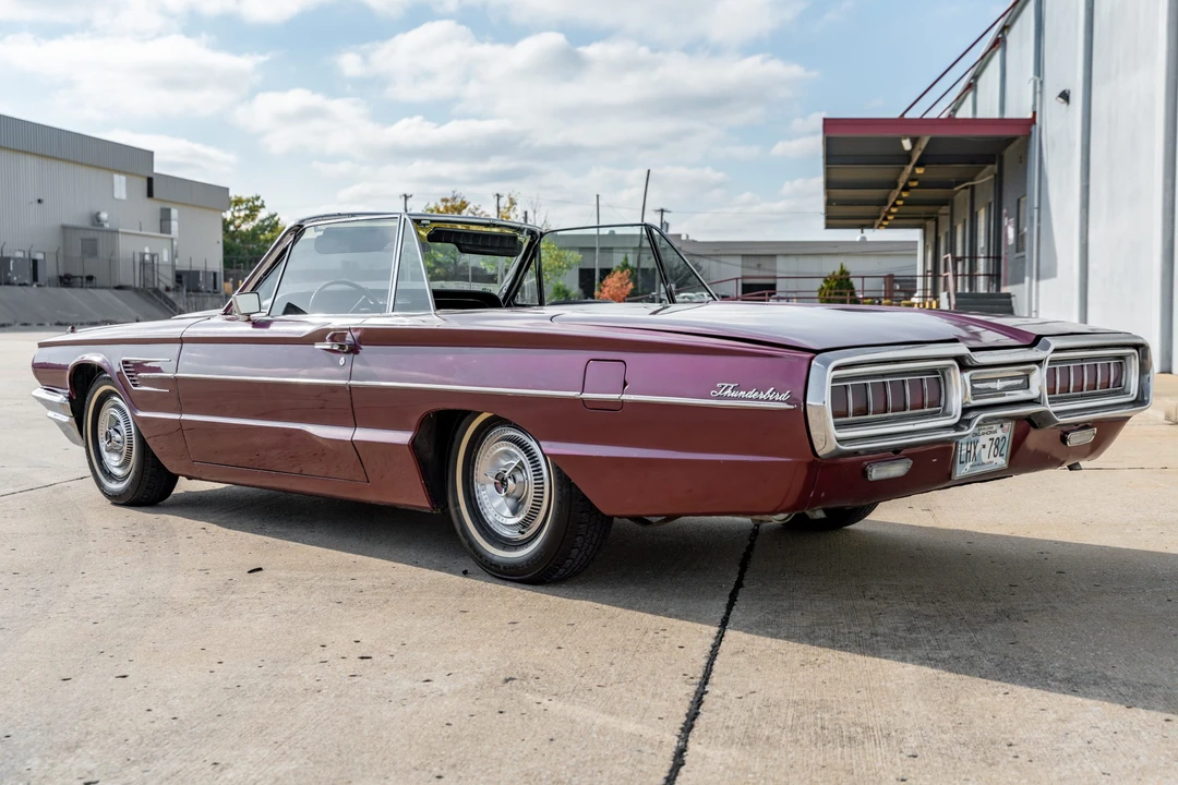 1965 Ford Thunderbird 4th Gen - Image 3 of 31
