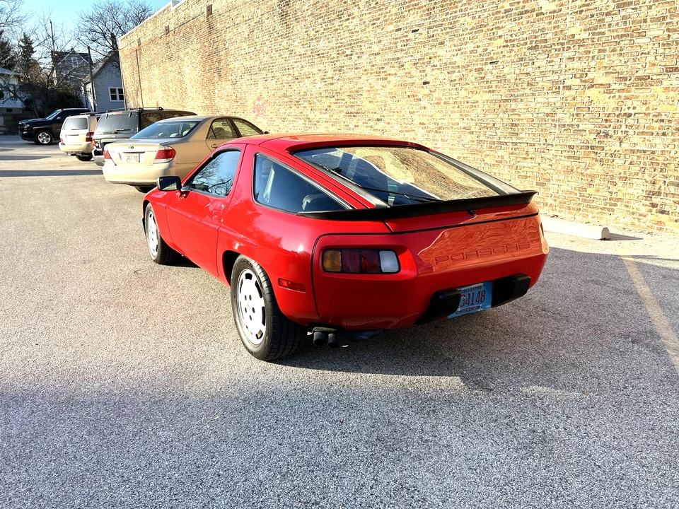 1985 Porsche 928 S - Image 7 of 31