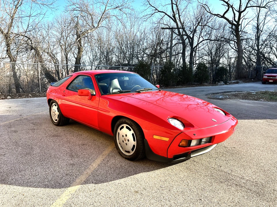 1985 Porsche 928 S - Image 15 of 31