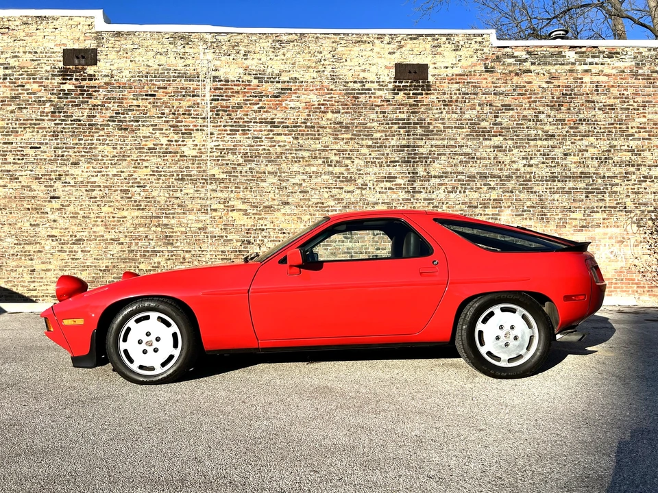 1985 Porsche 928 S - Image 6 of 31