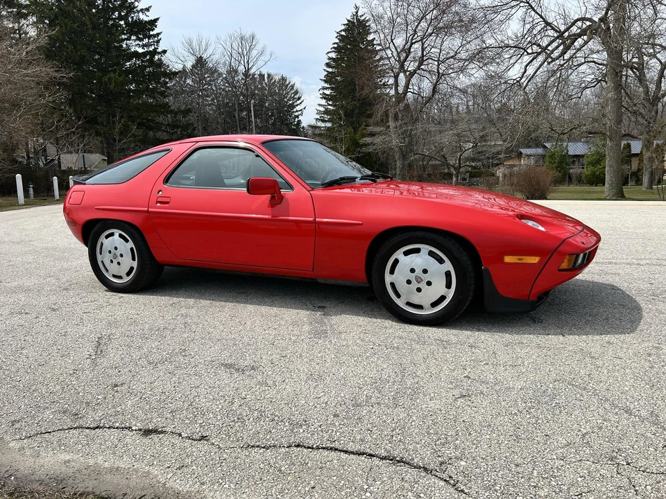 1985 Porsche 928 S - Image 16 of 31