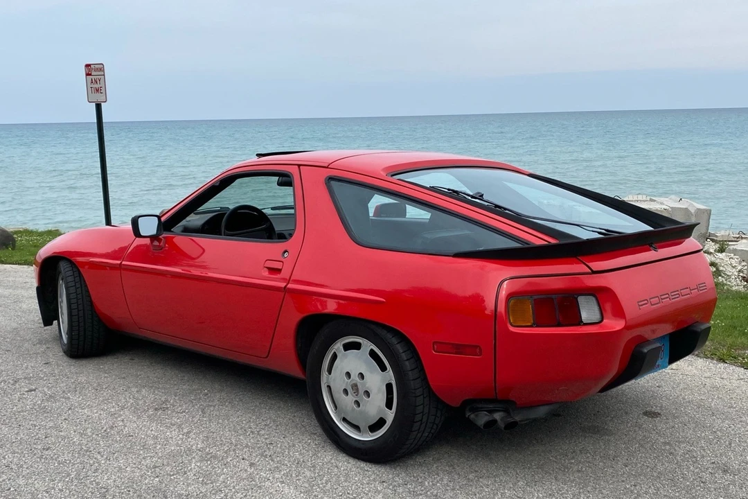 1985 Porsche 928 S - Image 25 of 31