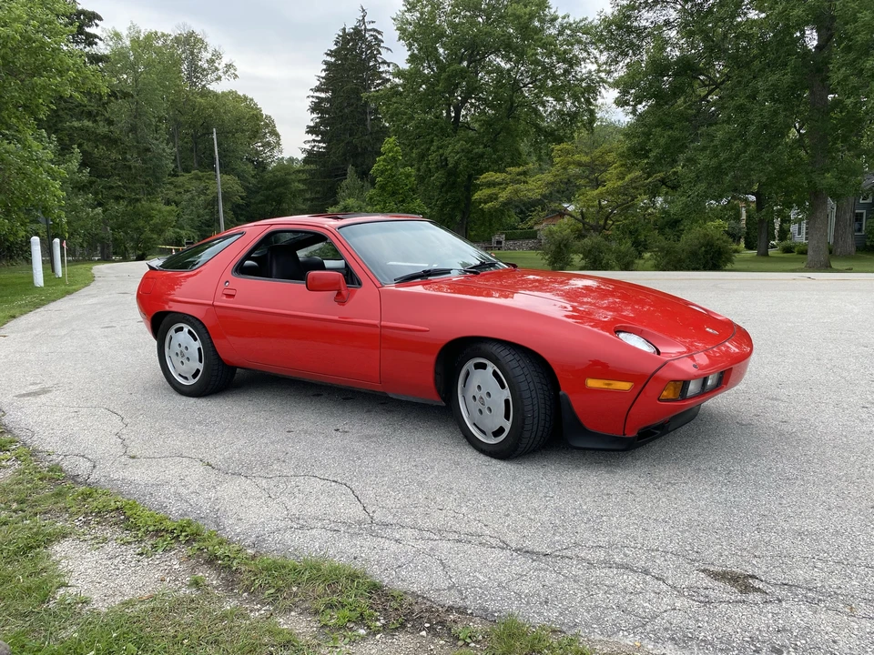 1985 Porsche 928 S - Image 14 of 31