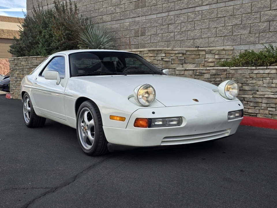 1988 Porsche 928 S4 - Image 6 of 31