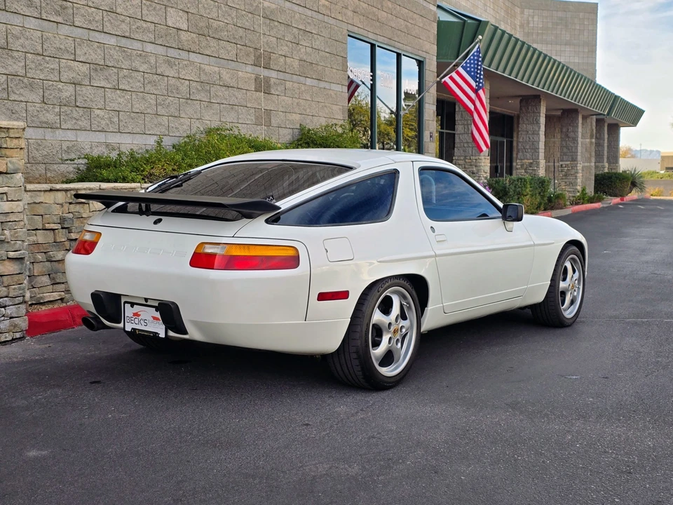 1988 Porsche 928 S4 - Image 23 of 31