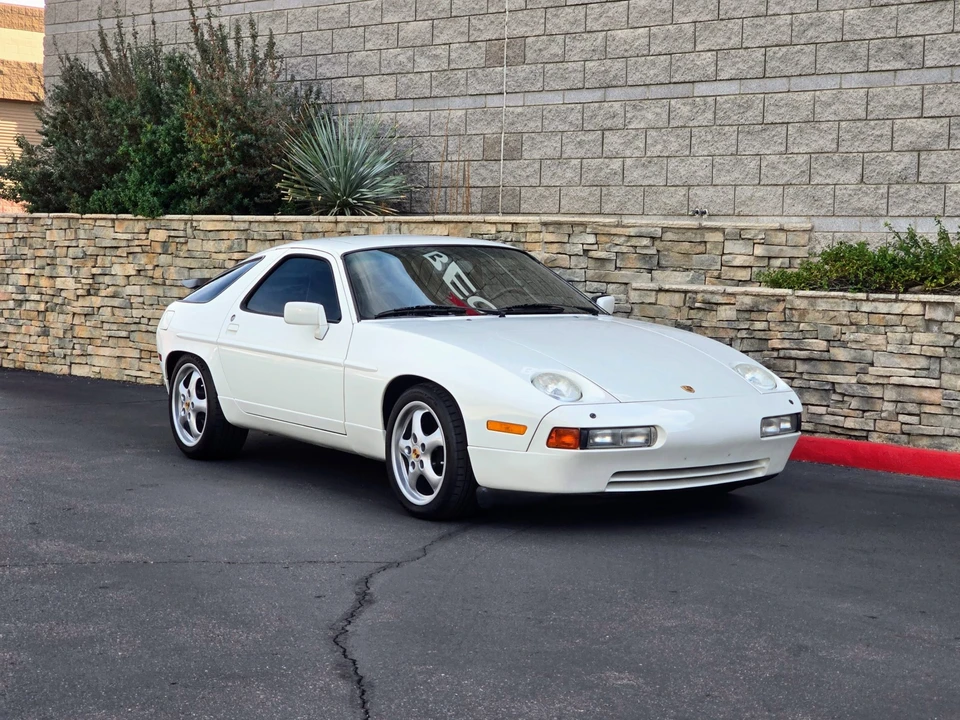 1988 Porsche 928 S4 - Image 5 of 31