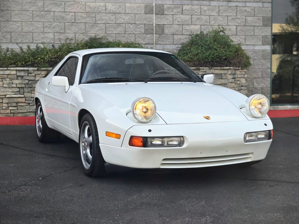 1988 Porsche 928 S4 - Image 7 of 31